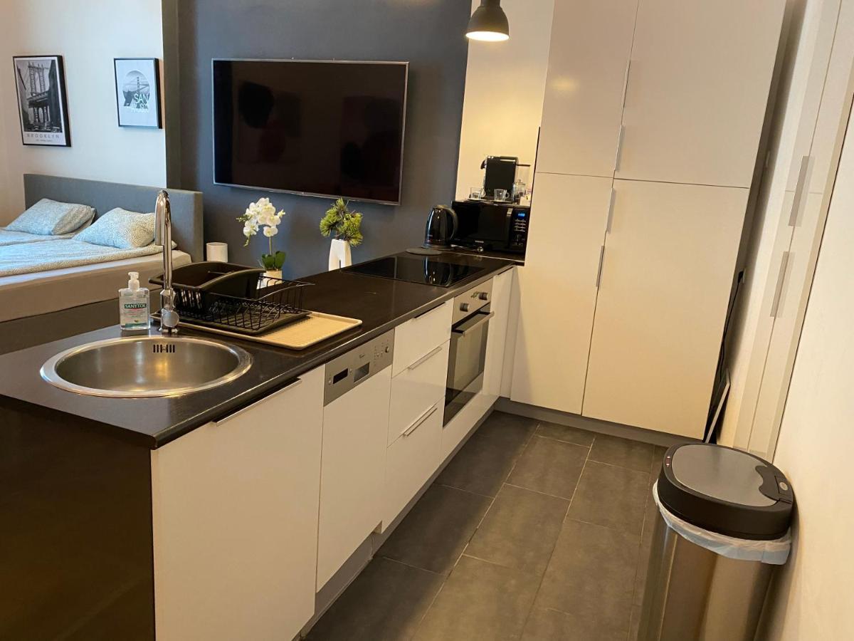Stylish Apartment by the Vígszínház Theater Budapest Esterno foto