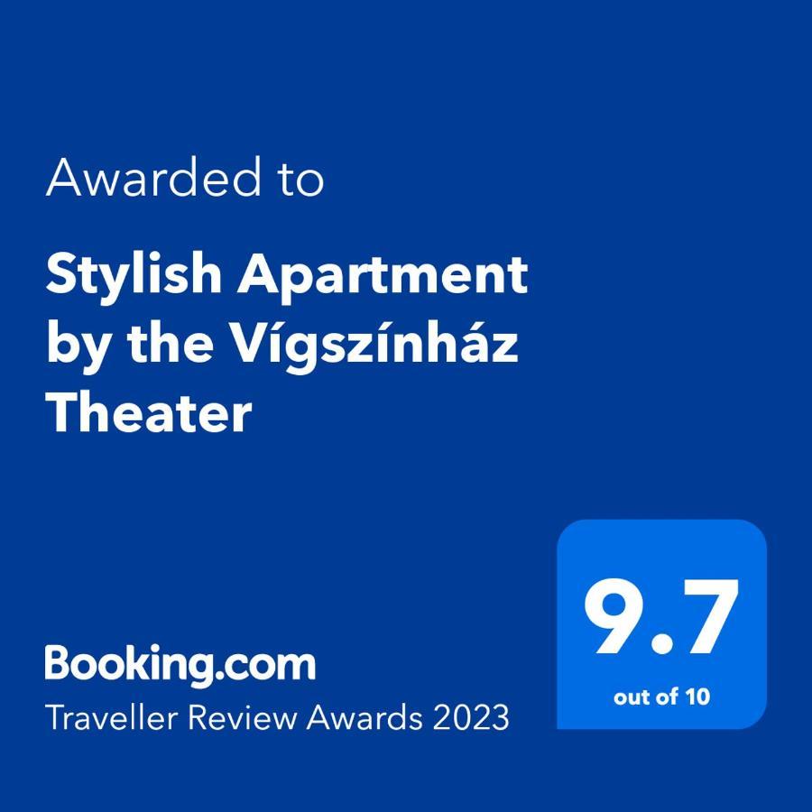 Stylish Apartment by the Vígszínház Theater Budapest Esterno foto